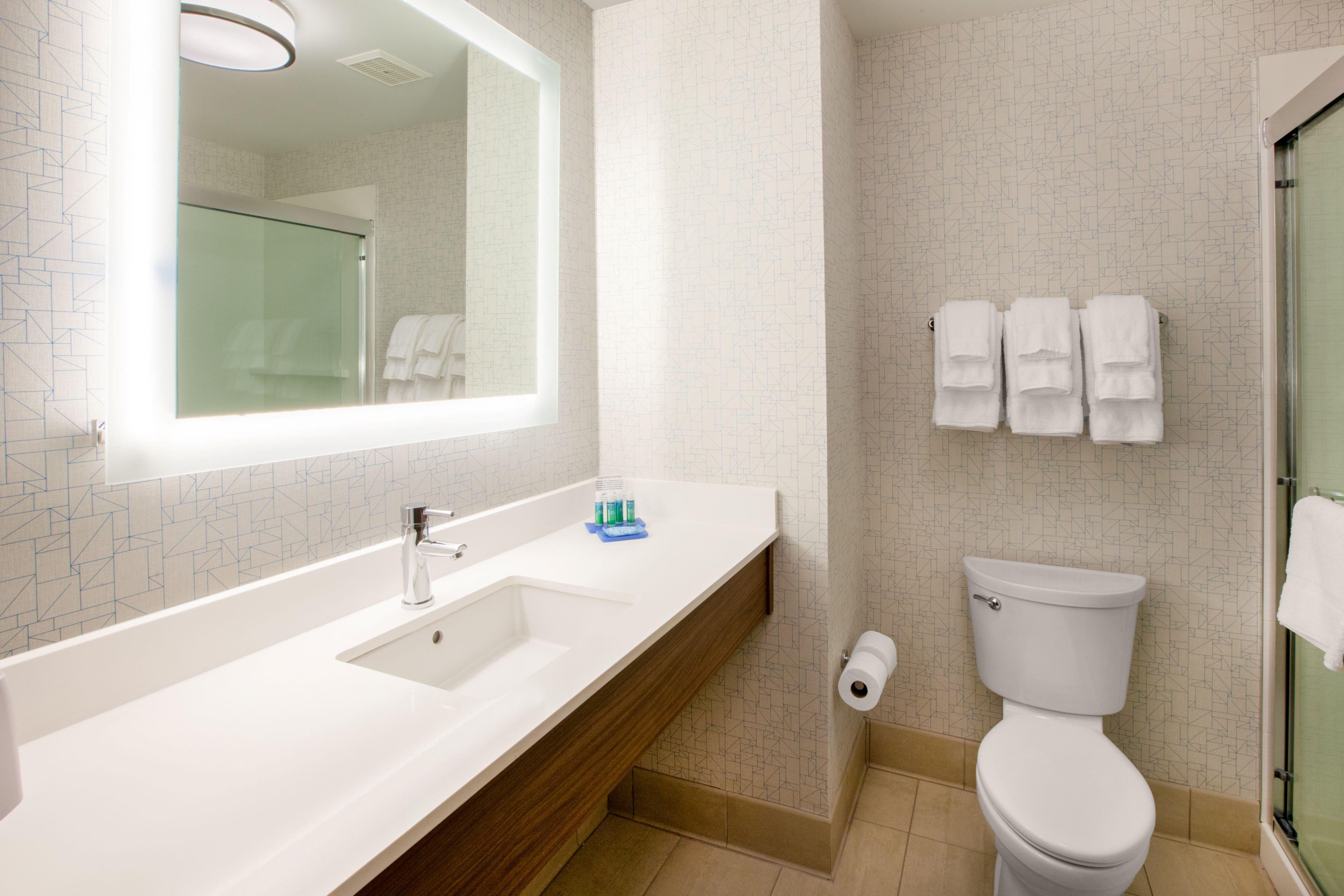 Holiday Inn Express & Suites - Oklahoma City Airport By Ihg Ngoại thất bức ảnh